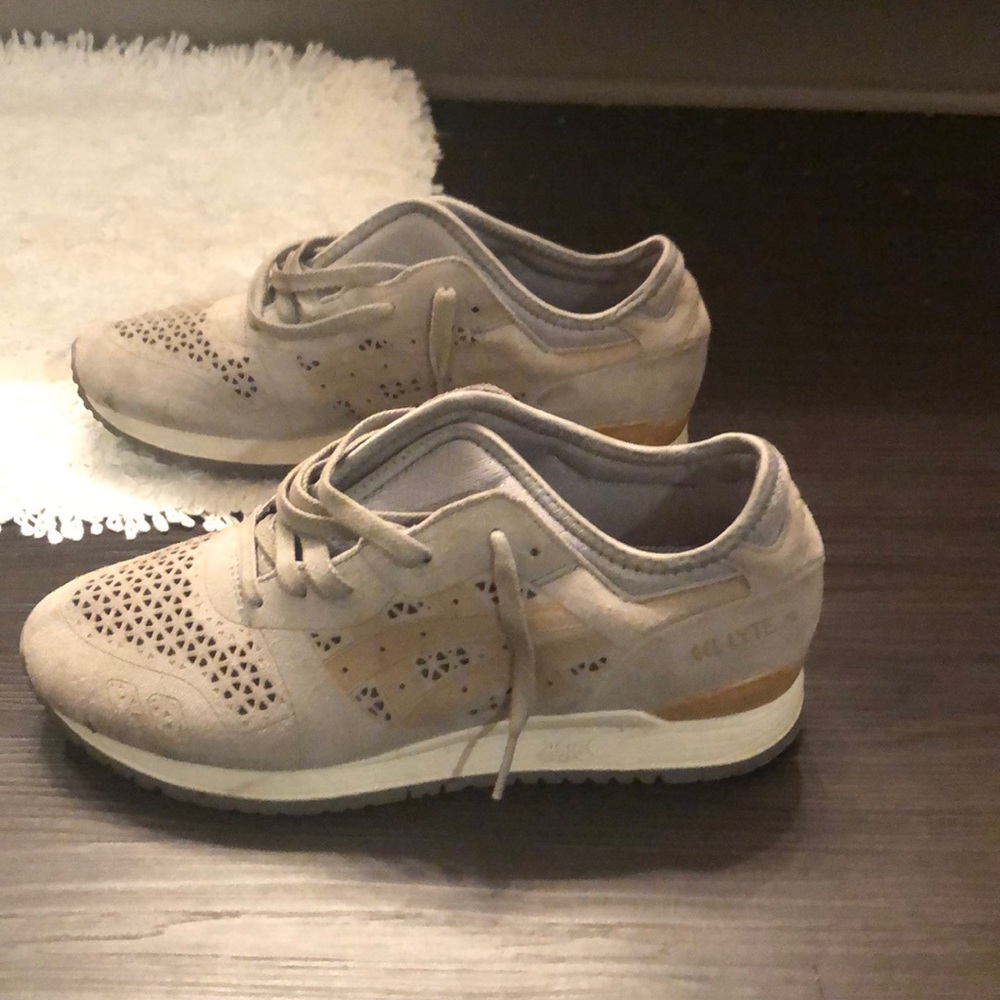 ASICS